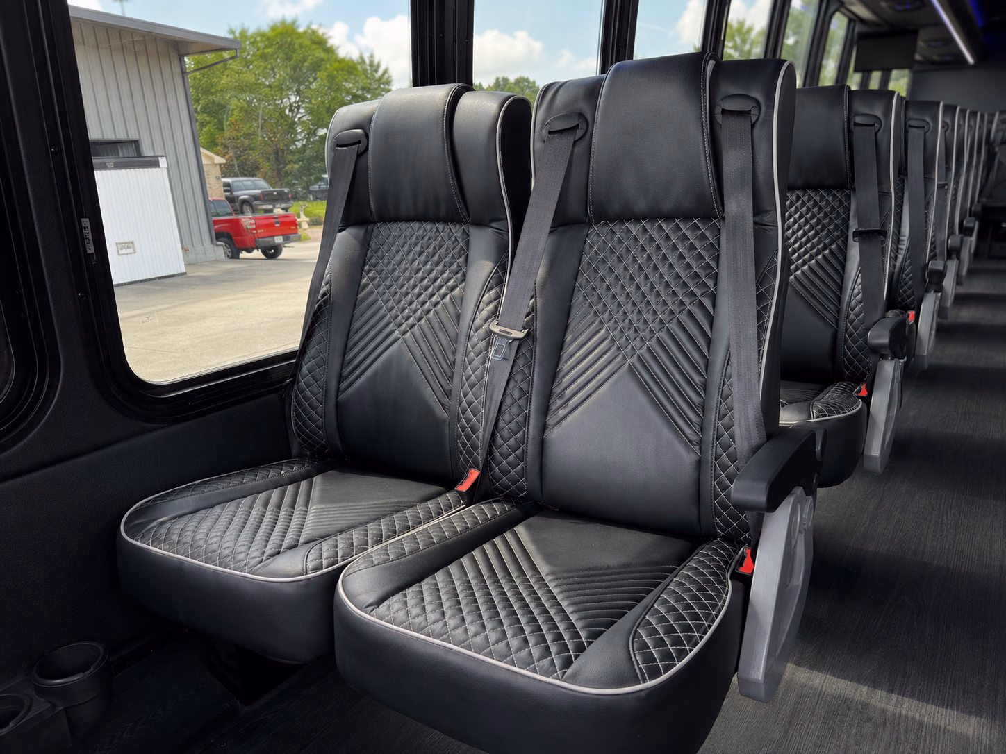 book a bus for mammoth cave the corvette museum beyond