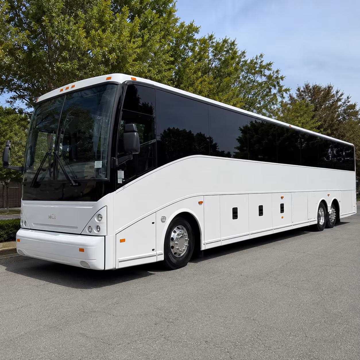 bus rental options for bowling green trips