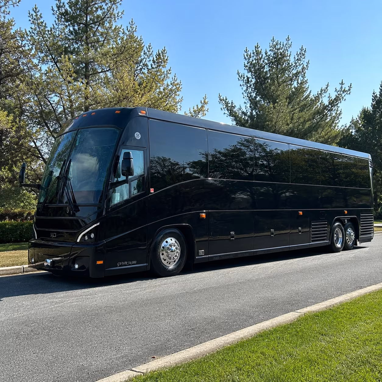 compare buses to louisville muhammad ali international airport from bowling green